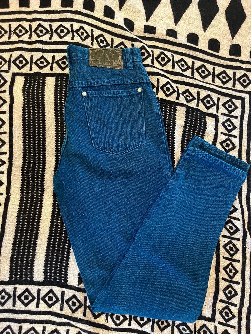 L.A. Blues 90s Women's Straight Leg Jeans in Vibrant Blue Denim